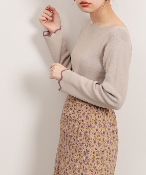 natural couture(ナチュラルクチュール)の「【WEB限定】袖口配色スカラップお上品ニット(ニット/セーター・レディース・オフホワイト/ライトベージュ/ネイビー/イエロー/その他1・FREE)」の8枚目の写真