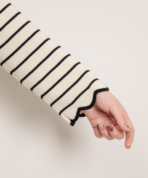 natural couture(ナチュラルクチュール)の「【WEB限定】袖口配色スカラップお上品ニット(ニット/セーター・レディース・オフホワイト/ライトベージュ/ネイビー/イエロー/その他1・FREE)」の7枚目の写真