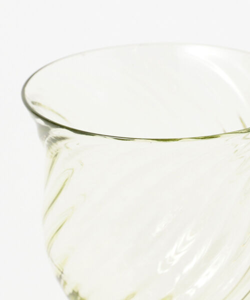 野田収　個展作品　手びねりのグラス(Ｂ）新島硝子　コーガ石　自然の緑色 野田収 個展作品 手びねりのグラス(B）新島硝子 コーガ石 自然の緑色