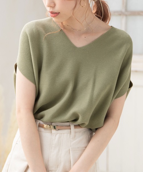 Newlyme(ニューリーミー)の「ドルマンニットトップス(ニット/セーター・レディース・ブラック/ベージュ/パープル/ブラウン/ブルー/グリーン/アイボリー・MEDIUM)」の5枚目の写真