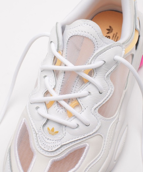 adidas（アディダス）の「adidas/OZWEEGO LITE オズウィーゴライト（スニーカー・レディース・ホワイト・23.5/24/23/24.5）」の12枚目の写真