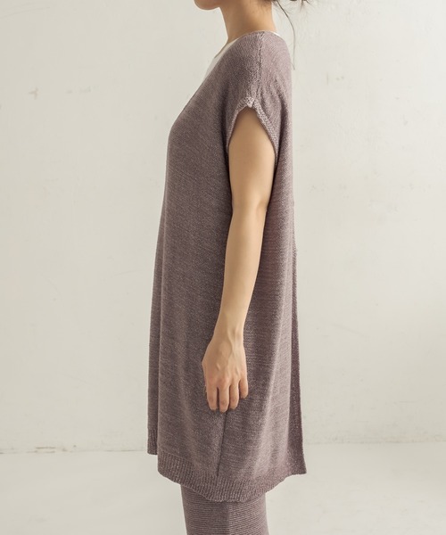 CAPRICIEUX LE'MAGE（カプリシューレマージュ）の「バックスリットVチュニック（ニット/セーター・レディース・ベージュ/パープル・FREE）」の19枚目の写真