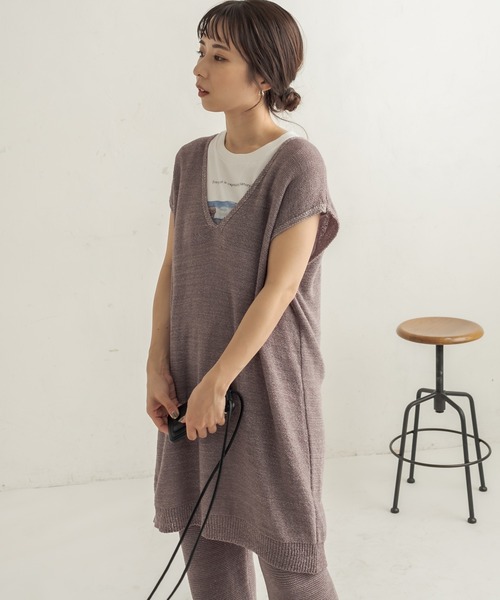 CAPRICIEUX LE'MAGE（カプリシューレマージュ）の「バックスリットVチュニック（ニット/セーター・レディース・ベージュ/パープル・FREE）」の8枚目の写真