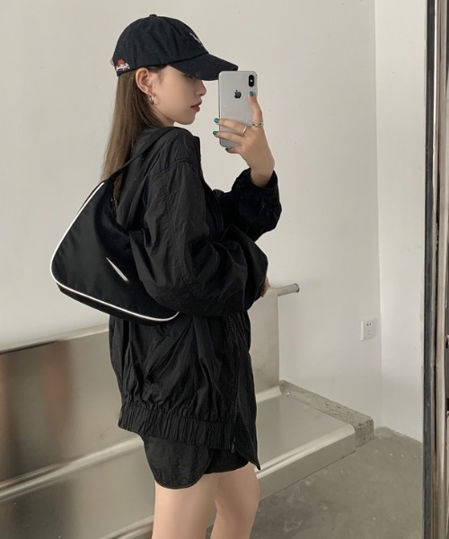 ABITOKYO（アビトーキョー）の「バルーンスリーブジャケットパンツ２点セット（ライダースジャケット・レディース・ブラック/グレー/ベージュ・FREE）」の2枚目の写真