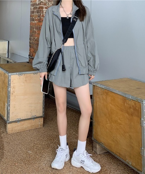 ABITOKYO（アビトーキョー）の「バルーンスリーブジャケットパンツ２点セット（ライダースジャケット・レディース・ブラック/グレー/ベージュ・FREE）」の20枚目の写真