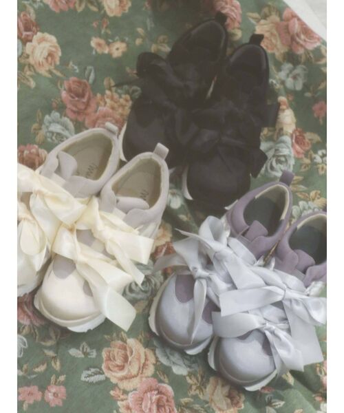 merry jenny（メリージェニー）の「リボンスニーカー（スニーカー・レディース・ブラック/アイボリー/ライトブルー・SMALL/MEDIUM/LARGE）」の5枚目の写真