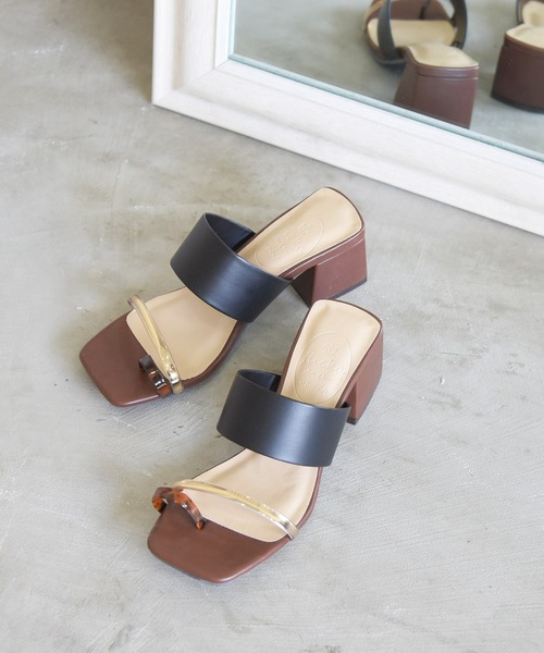 NOFALL（ノーフォール）の「アシメトングスクエアチャンキーヒールサンダル（サンダル・レディース・ブラック系その他/ブラウン系その他/ホワイト系その他/ベージュ系その他・SS/M/S/LL/L/3L）」の2枚目の写真