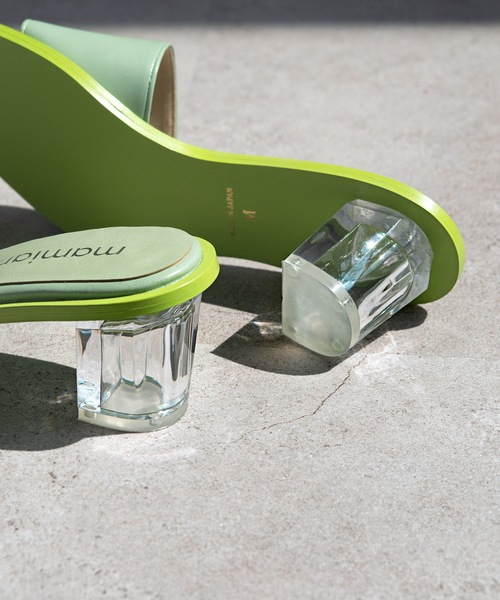 MAMIAN(マミアン)の「スクエアトゥ クリアヒール ミュール (5.5cmヒール)(サンダル・レディース・ミント/ブラック/クリア/アイボリー・L/S/M)」の15枚目の写真