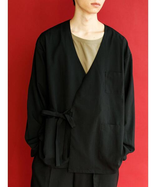 koe（コエ）の「ドライタッチポリトロノーカラージャケット*（ブルゾン・レディース・ライトベージュ/ブラック・L/M）」の4枚目の写真