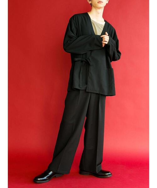 koe（コエ）の「ドライタッチポリトロノーカラージャケット*（ブルゾン・レディース・ライトベージュ/ブラック・L/M）」の9枚目の写真