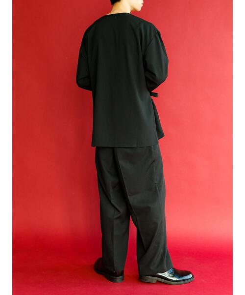 koe（コエ）の「ドライタッチポリトロノーカラージャケット*（ブルゾン・レディース・ライトベージュ/ブラック・L/M）」の10枚目の写真