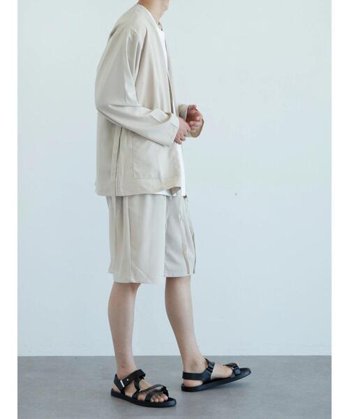 koe（コエ）の「ドライタッチポリトロノーカラージャケット*（ブルゾン・レディース・ライトベージュ/ブラック・L/M）」の13枚目の写真