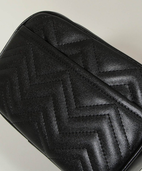 Julia Boutique（ジュリアブティック）の「チェーンショルダーキルティングバッグ/21169（ショルダーバッグ・レディース・ブラック・ONE）」の12枚目の写真