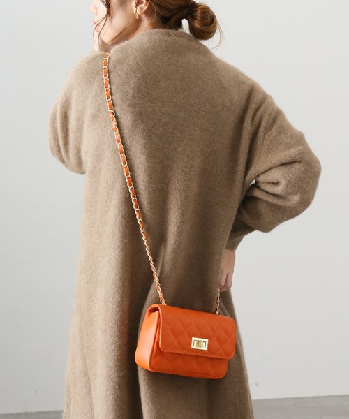 La TOTALITE（ラトータリテ）の「【MILOS/ミロス】キルティングチェーンバッグ◆（ショルダーバッグ・レディース・ナチュラル/ブルー/オレンジ/ブラック/ベージュ/グリーン・FREE）」の6枚目の写真