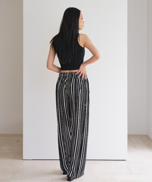 FEKETE（フェケテ）の「FEKETE PATTERN PLEATS RELAX PANTS（その他パンツ・メンズ・ブラック/ブラウン・FREE）」の8枚目の写真