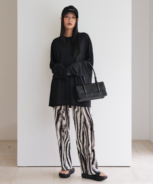 FEKETE（フェケテ）の「FEKETE PATTERN PLEATS RELAX PANTS（その他パンツ・メンズ・ブラック/ブラウン・FREE）」の20枚目の写真