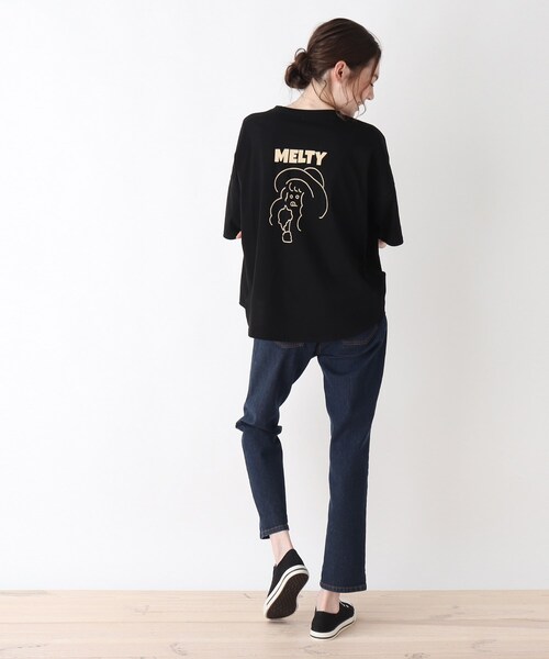 Cutie Blonde(キューティーブロンド)の「◆【S-L】ホリディ前ポケットコラボTシャツ(Tシャツ/カットソー・レディース・ブラック/オフホワイト/カーキ/オレンジ系その他2/ホワイト系3/ブラック系・01/02/03)」の8枚目の写真