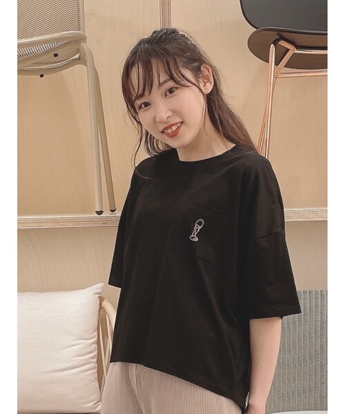 Cutie Blonde(キューティーブロンド)の「◆【S-L】ホリディ前ポケットコラボTシャツ(Tシャツ/カットソー・レディース・ブラック/オフホワイト/カーキ/オレンジ系その他2/ホワイト系3/ブラック系・01/02/03)」の21枚目の写真