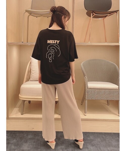 Cutie Blonde(キューティーブロンド)の「◆【S-L】ホリディ前ポケットコラボTシャツ(Tシャツ/カットソー・レディース・ブラック/オフホワイト/カーキ/オレンジ系その他2/ホワイト系3/ブラック系・01/02/03)」の18枚目の写真