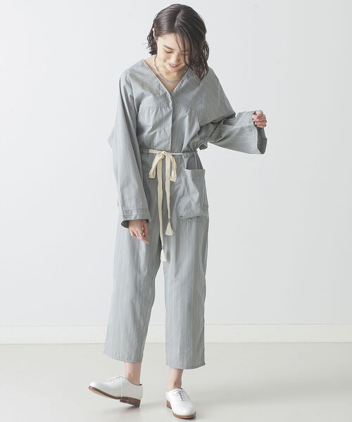 BEAMS LIGHTS（ビームスライツ）の「KiiRA / ストライプ ジャンプスーツ（サロペット/オーバーオール・レディース・ライトブルー/ライトブラウン・ONE SIZE）」の6枚目の写真