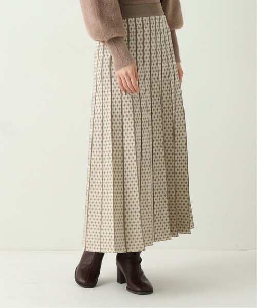 RAY CASSIN（レイカズン）の「ダイヤストライプニットスカート（スカート・レディース・ブラック/ブラウン/オレンジ/キナリ/ネイビー・FREE）」の2枚目の写真