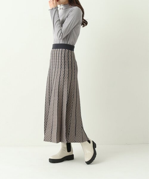 RAY CASSIN（レイカズン）の「ダイヤストライプニットスカート（スカート・レディース・ブラック/ブラウン/オレンジ/キナリ/ネイビー・FREE）」の13枚目の写真