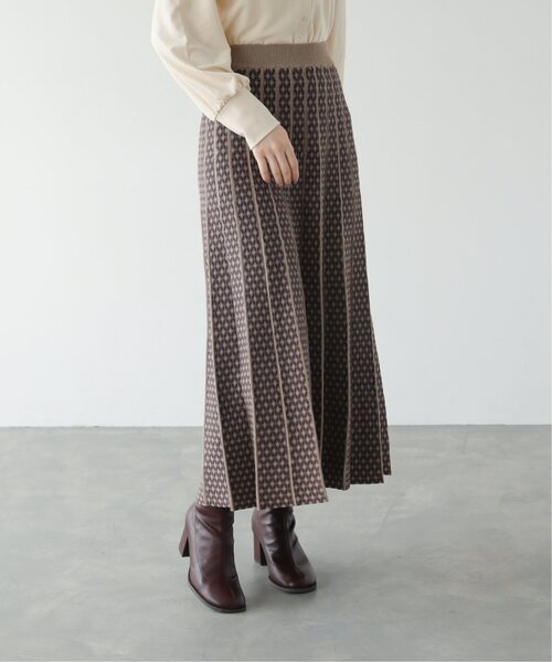 RAY CASSIN（レイカズン）の「ダイヤストライプニットスカート（スカート・レディース・ブラック/ブラウン/オレンジ/キナリ/ネイビー・FREE）」の15枚目の写真