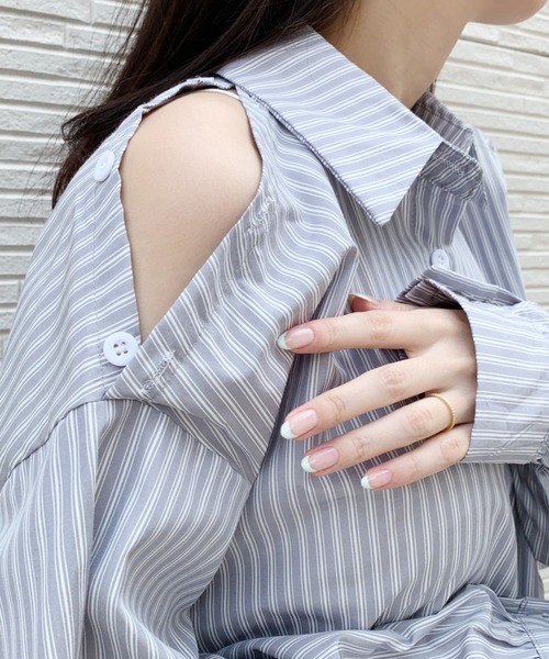 CLEA（クレア）の「オープンショルダー2WAYストライプボーイフレンドシャツ（シャツ/ブラウス・レディース・ブルー/グリーン・FREE）」の14枚目の写真