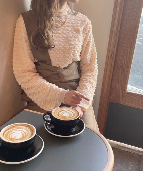 Ambre Neige（アンブルネージュ）の「クシュクシュメロートップス／【WEB/EC限定商品】（Tシャツ/カットソー・レディース・ベージュ/アイボリー・FREE）」の19枚目の写真