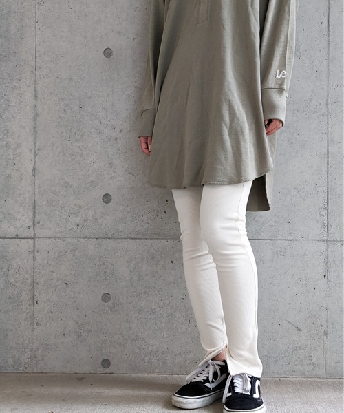 Per sist ence（パーシエンス）の「Per sist ence/パーシエンス　 リブ ストレッチレギンス（レギンス/スパッツ・レディース・ブラック/ベージュ/グレー/アイボリー・FREE）」の2枚目の写真