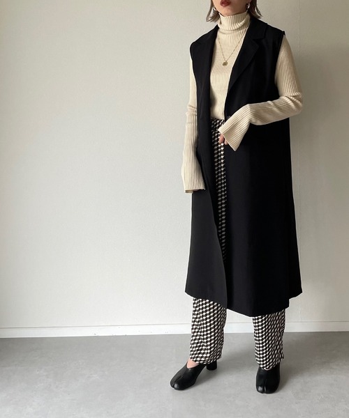 y/m by misato（イムバイミサト）の「エステルツイルテーラードベスト（ベスト・レディース・ブラック/ベージュ・FREE）」の17枚目の写真