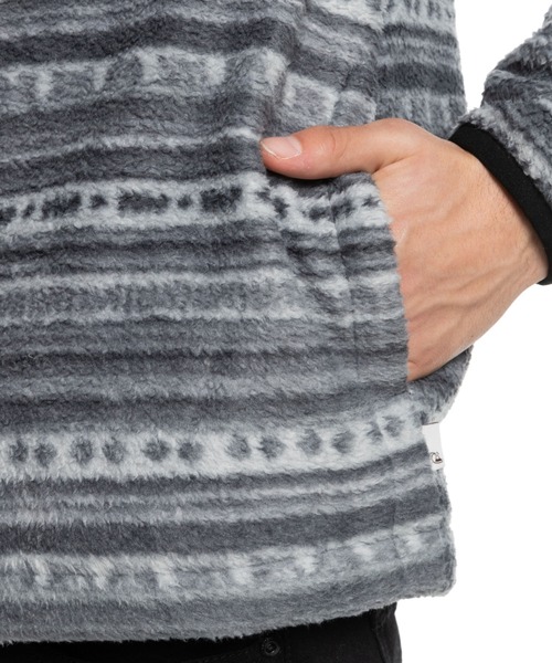 Quiksilver（クイックシルバー）の「CLEAN COASTS FLEECE/クイックシルバージップフリース（その他トップス・メンズ・ブラック/グリーン・SMALL/MEDIUM）」の15枚目の写真