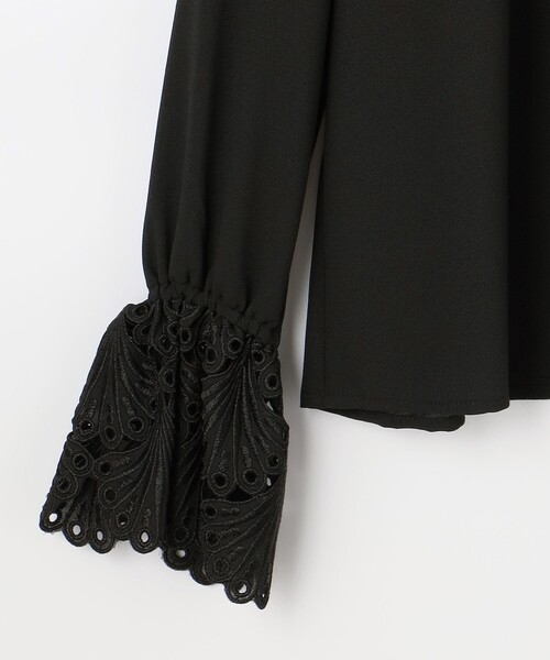 Diagram(ダイアグラム)の「シェル刺繍ブラウス(シャツ/ブラウス・レディース・ブラック/キナリ・36)」の15枚目の写真