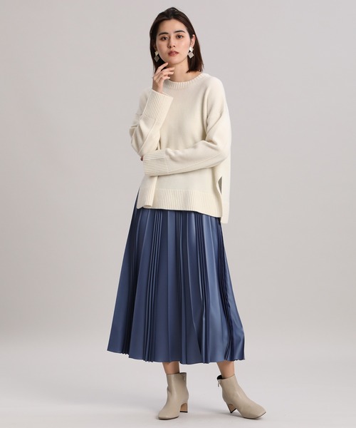 INED（イネド）の「ドロップショルダークルーニット（ニット/セーター・レディース・オフホワイト/その他/モカ/ネイビー/イエロー・9号）」の14枚目の写真