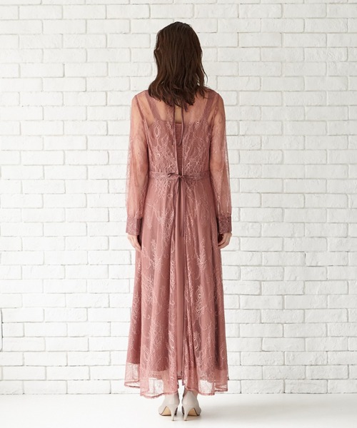 AIMER(エメ)の「【WEB限定】ロングレース2WAYパーティードレス(ドレス・レディース・モカ/スモーキーグリーン系/ピンク系その他・MEDIUM/LARGE)」の16枚目の写真