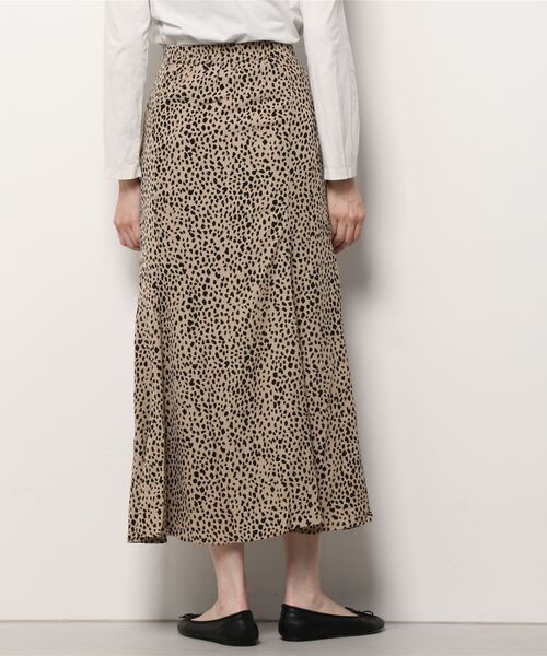 Per sist ence（パーシエンス）の「Per sist ence/パーシエンス　レオパードプリントマーメイドスカート（スカート・レディース・ベージュ・FREE）」の3枚目の写真