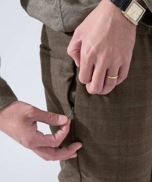 URBAN RESEARCH ROSSO MEN(アーバンリサーチロッソメン)の「ウールライクシャドーチェックジョガーパンツ(その他パンツ・メンズ・ブラック/ネイビー/カーキ/インディゴブルー・SMALL/MEDIUM/LARGE/X-LARGE)」の21枚目の写真