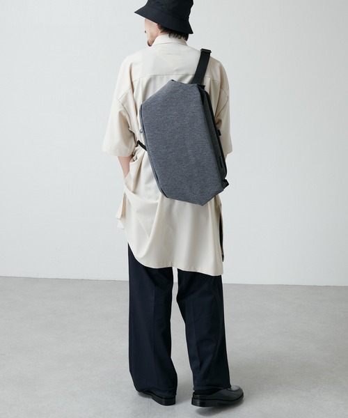 Cote&Ciel（コートエシエル）の「【Cote＆Ciel / コートエシエル】22SS RISS ECO YARN / JAPAN LIMITED(メッセンジャーバッグ)（メッセンジャーバッグ・メンズ・グレー/ブラック・FREE）」の10枚目の写真