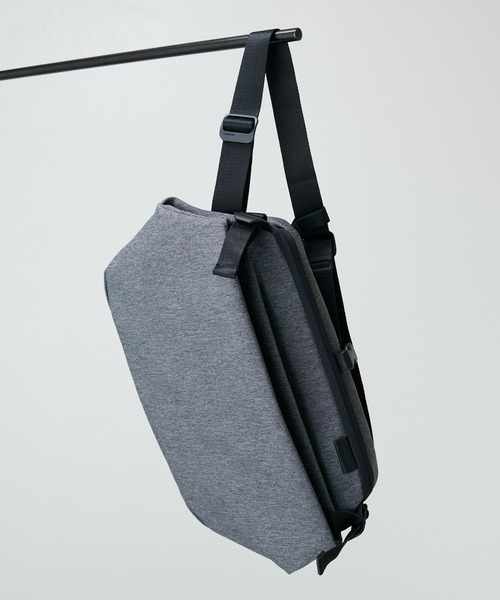 Cote&Ciel（コートエシエル）の「【Cote＆Ciel / コートエシエル】22SS RISS ECO YARN / JAPAN LIMITED(メッセンジャーバッグ)（メッセンジャーバッグ・メンズ・グレー/ブラック・FREE）」の7枚目の写真