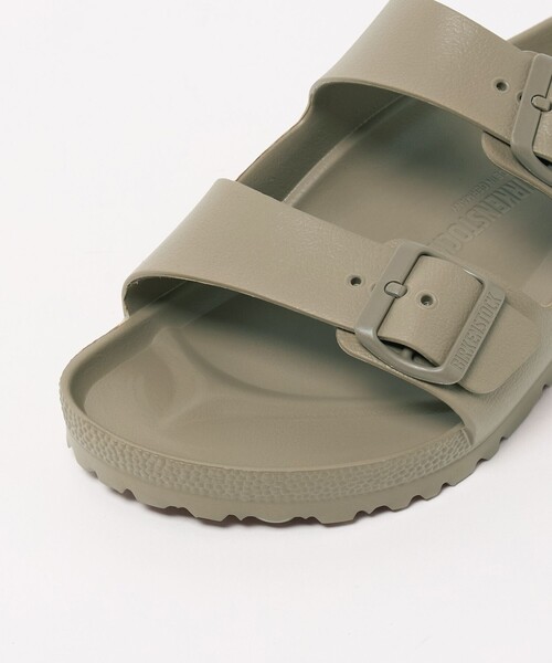 BIRKENSTOCK(ビルケンシュトック)の「<BIRKENSTOCK>Arizona アリゾナ EVA サンダル(サンダル・メンズ・ブラック/オリーブ/ダークブラウン/コバルトブルー/シルバー/オフホワイト・40/41/42/43)」の7枚目の写真