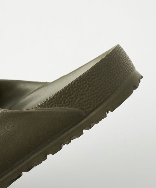 BIRKENSTOCK(ビルケンシュトック)の「<BIRKENSTOCK>Arizona アリゾナ EVA サンダル(サンダル・メンズ・ブラック/オリーブ/ダークブラウン/コバルトブルー/シルバー/オフホワイト/モカ・40/41/42/43)」の9枚目の写真