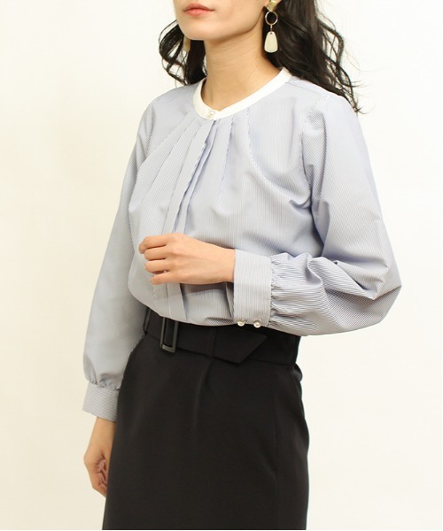 TRUDEA(トルディア)の「配色バンドカラーSTブラウス(シャツ/ブラウス・レディース・ホワイト×ネイビー/ホワイト×ブルー・SMALL/MEDIUM/LARGE)」の5枚目の写真