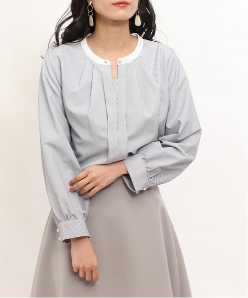 TRUDEA(トルディア)の「配色バンドカラーSTブラウス(シャツ/ブラウス・レディース・ホワイト×ネイビー/ホワイト×ブルー・SMALL/MEDIUM/LARGE)」の18枚目の写真