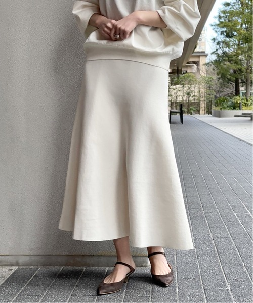 Spick & Span（スピックアンドスパン）の「ハイブリッドコットン ミラノリブ フレアスカート（スカート・レディース・ネイビー/ホワイト・FREE）」の5枚目の写真