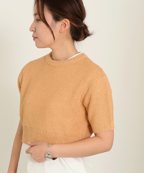 AULI（アウリィ）の「【低身長向けサイズ】ショート丈半袖ニットプルオーバー（ニット/セーター・レディース・オレンジ/グリーン/ライトベージュ・S）」の3枚目の写真