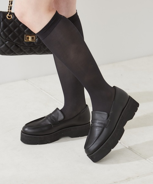 Chico（チコ）の「厚底コインローファー（ローファー・レディース・ブラック/ライトベージュ・SMALL/MEDIUM/LARGE）」の5枚目の写真