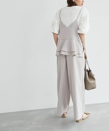 バックフリルサロペット