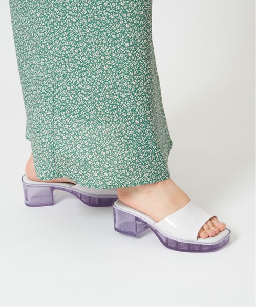 U by SPICK&SPAN(ユーバイスピックアンドスパン)の「【melissa/メリッサ】 Shape Adスクエアトゥヒール(その他シューズ・レディース・ホワイト/ピンク/ブラック・38/36/37)」の4枚目の写真