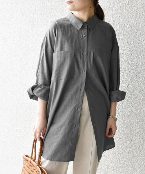 SHIPS(シップス)の「*〈手洗い可能〉レーヨンリネンルーズチュニックシャツ◆(シャツ/ブラウス・レディース・チャコールグレー/レッド/ライトグリーン/オフホワイト・ONE SIZE)」の3枚目の写真