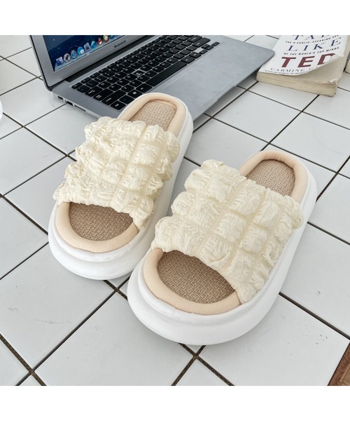 FREE BLUES（フリーブルース）の「厚底スリッパ（ルームシューズ/スリッパ・レディース・パープル/アイボリー/イエロー/ブルー・MEDIUM/SMALL）」の16枚目の写真